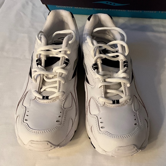 NIB SAUCONY Grid Motion 4 Leather Sneakers Size 10 White/Navy - Picture 2 of 13